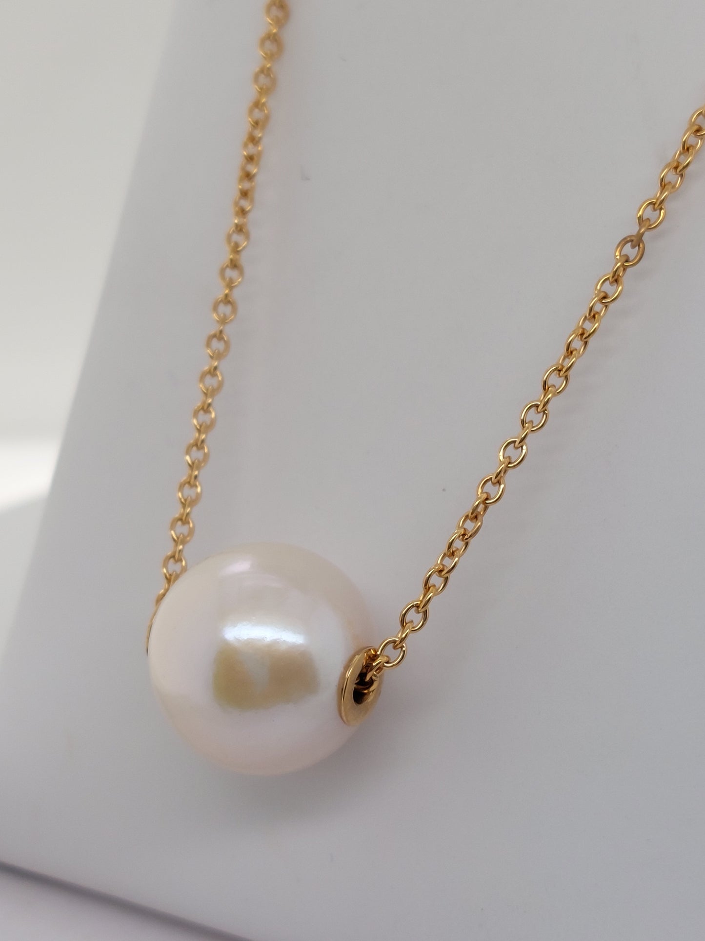 Pearl Running Necklace