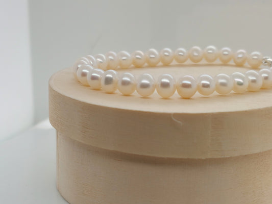 Semi-Round Pearl Bracelet