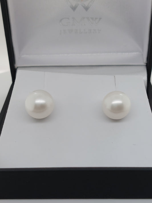 White Round Studs - 10mm