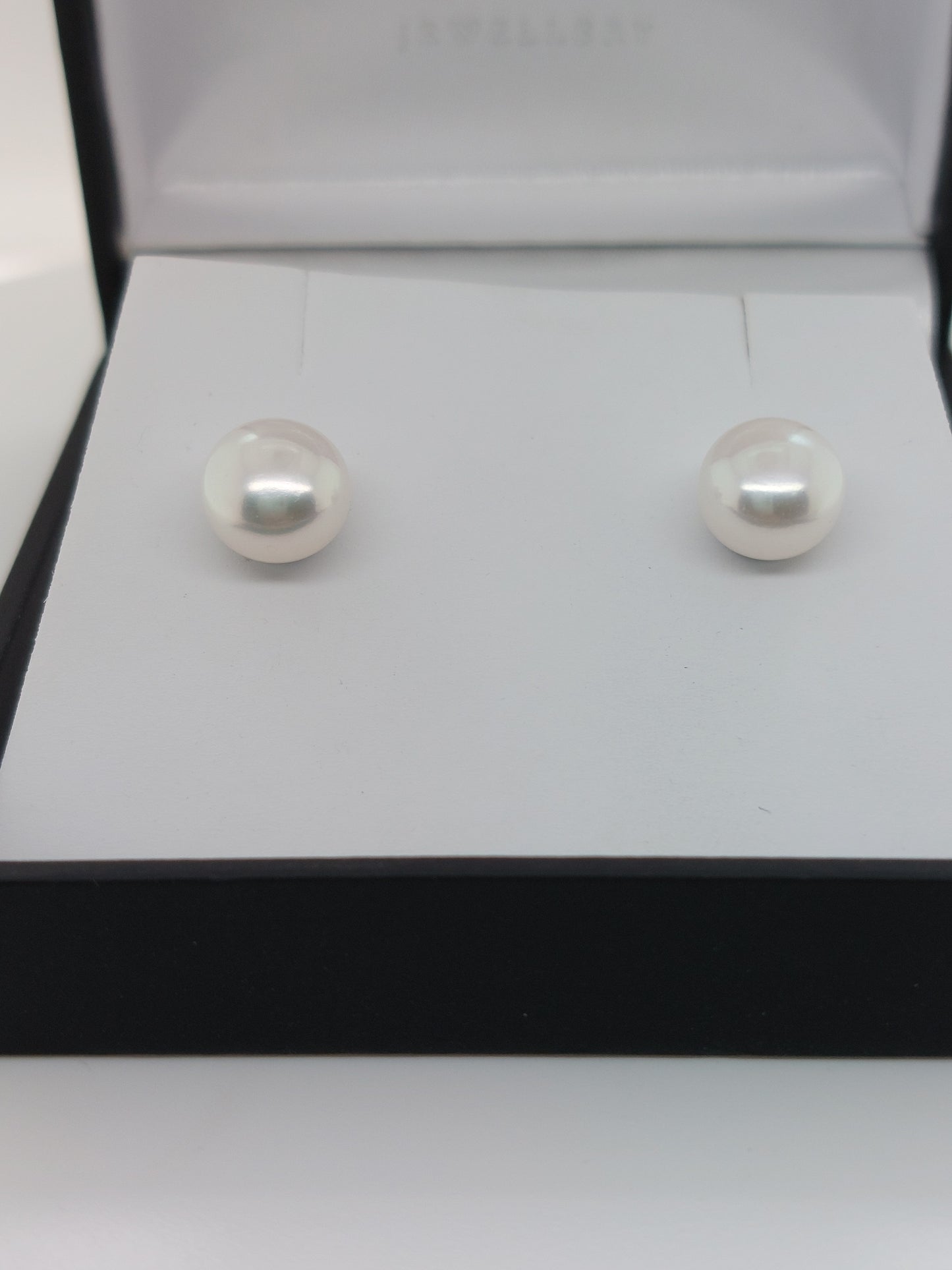 White Button Studs - 8mm