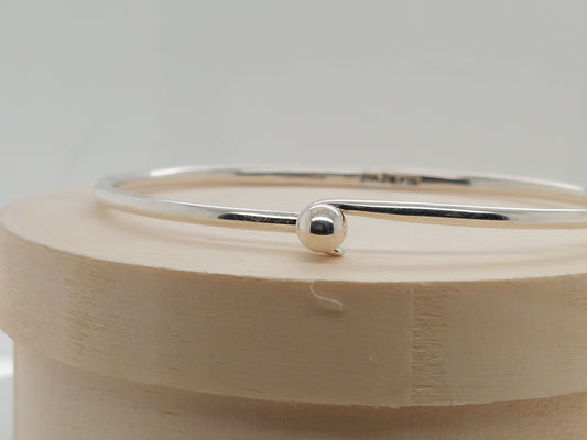 Ball & Latch Bangle