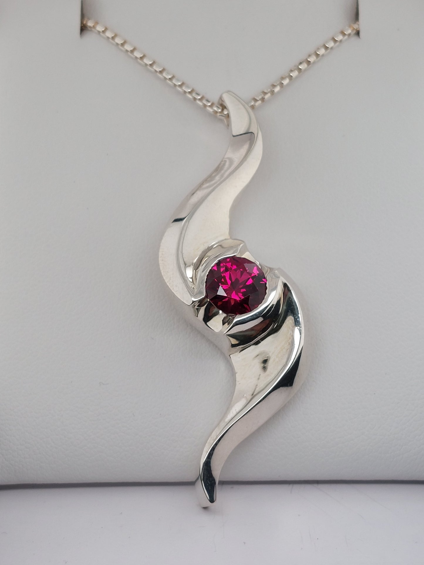 Swirl Garnet Pendant