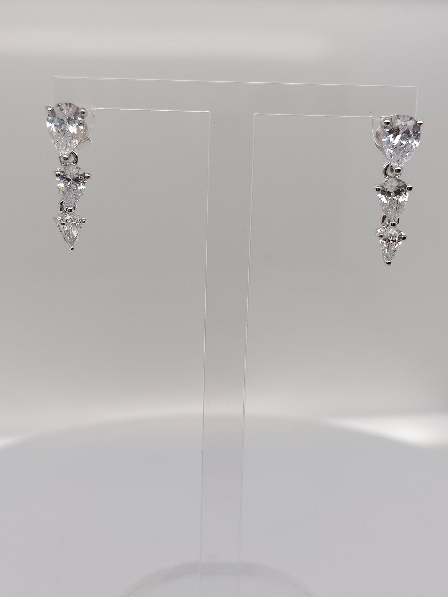 Silver Graduated Pear Shape Drops