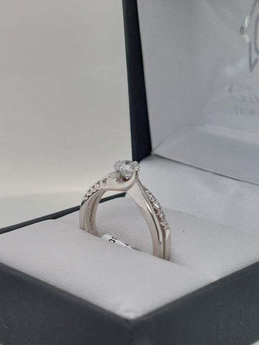 Diamond Double Crossover Ring