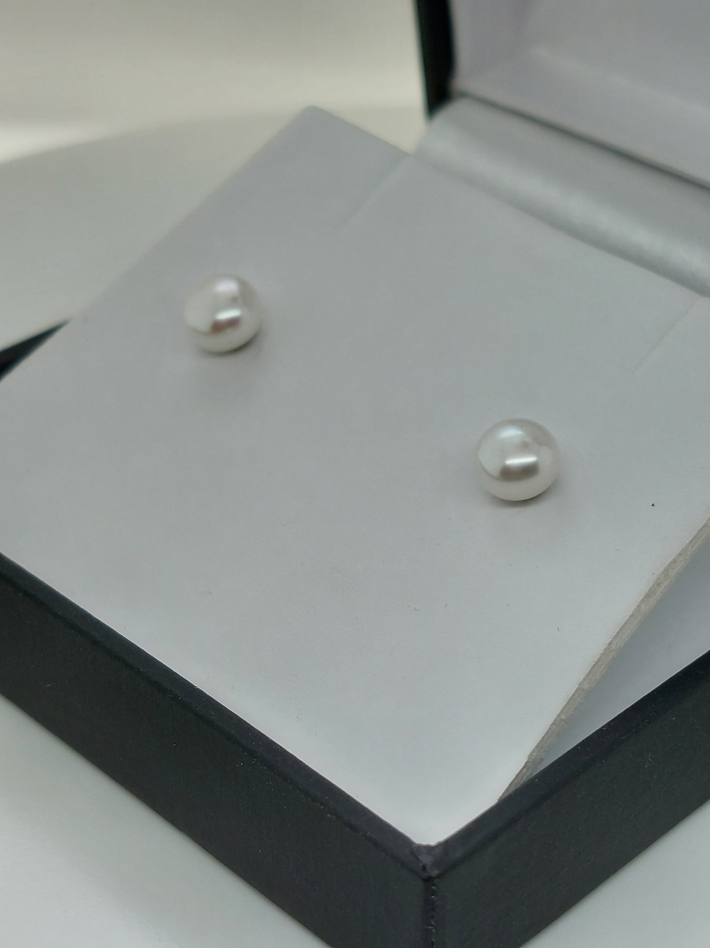 White Button Studs - 5mm