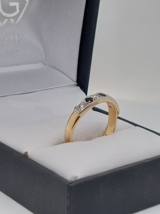 Wavey Sapphire & Diamond Ring