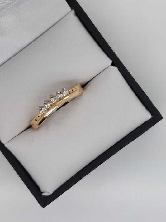 Handcrafted V Diamond Ring