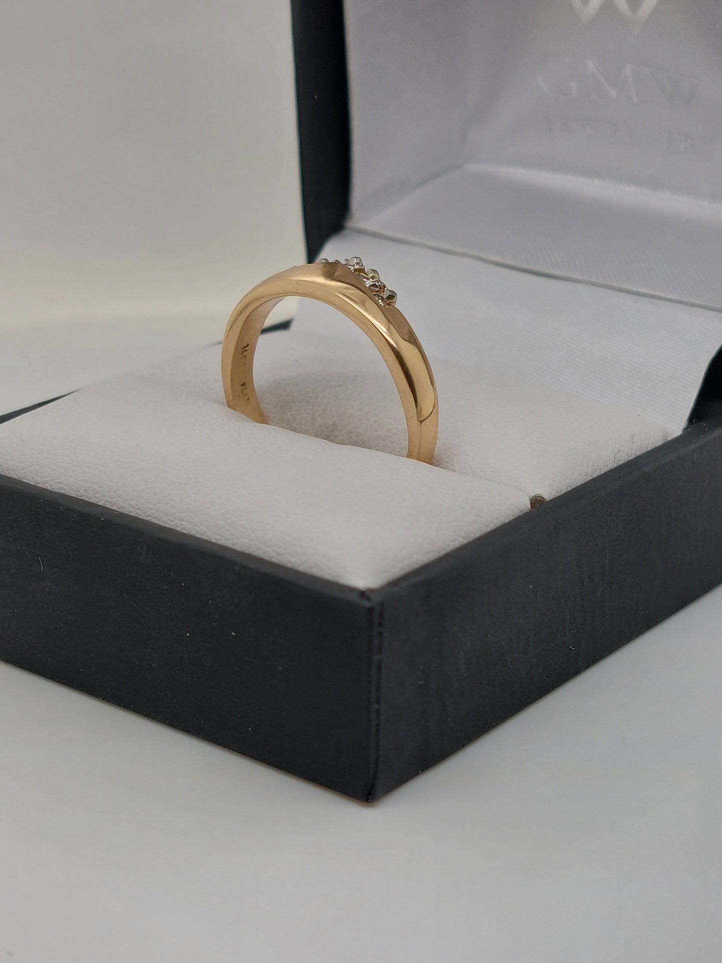 Straight/Curved Ring