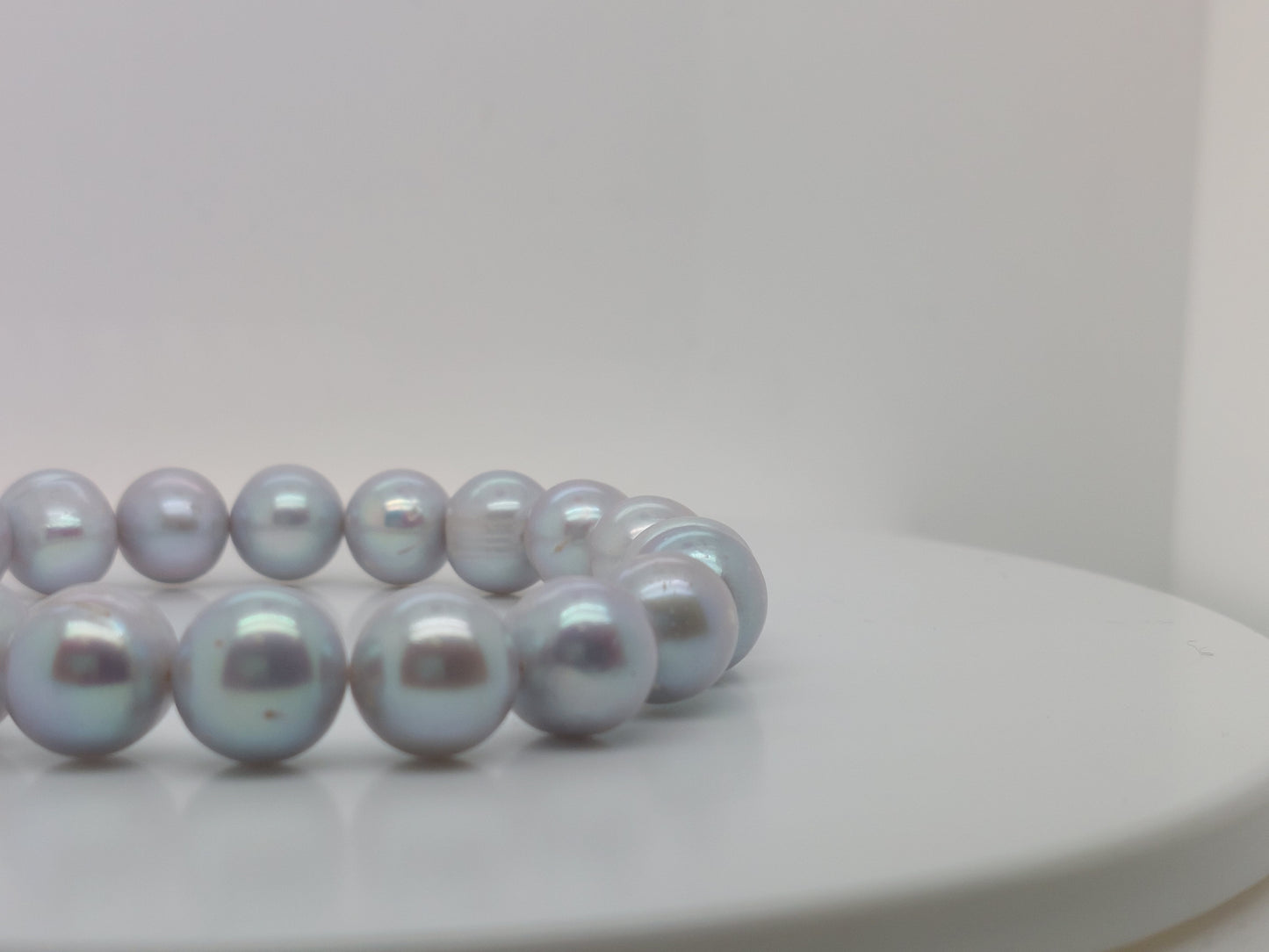 Grey Off-Round Pearl Bracelet