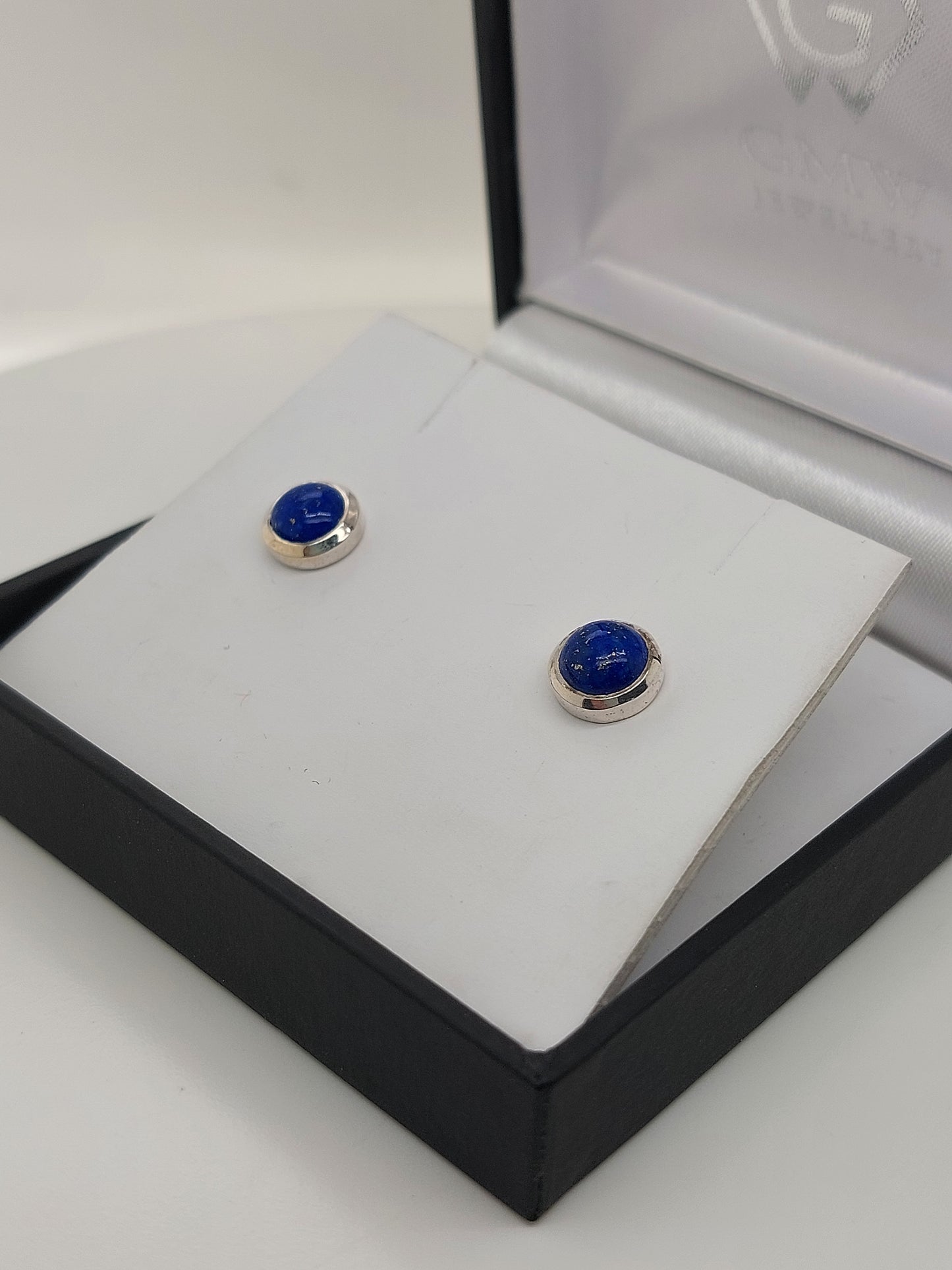 Lapis Studs