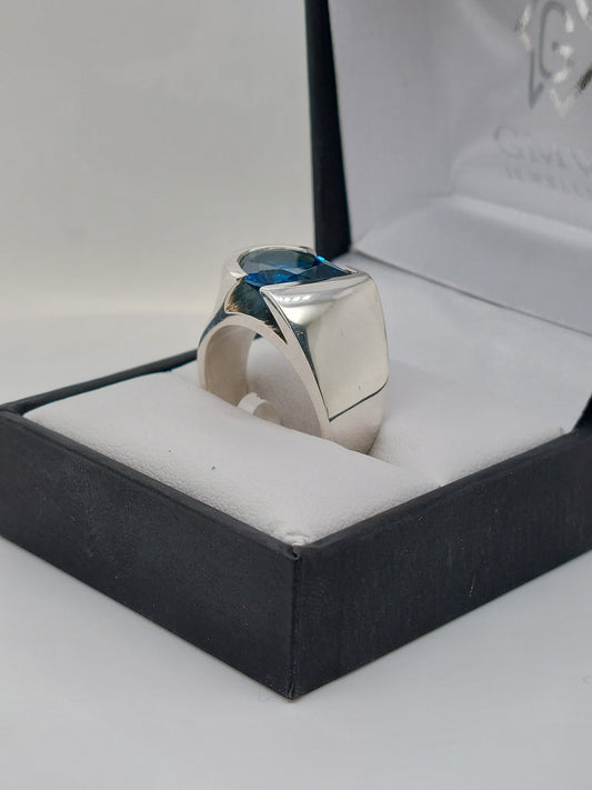 D-Shaped London Blue Topaz Ring