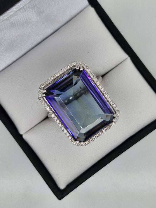 Tanzanite & Diamond Ring