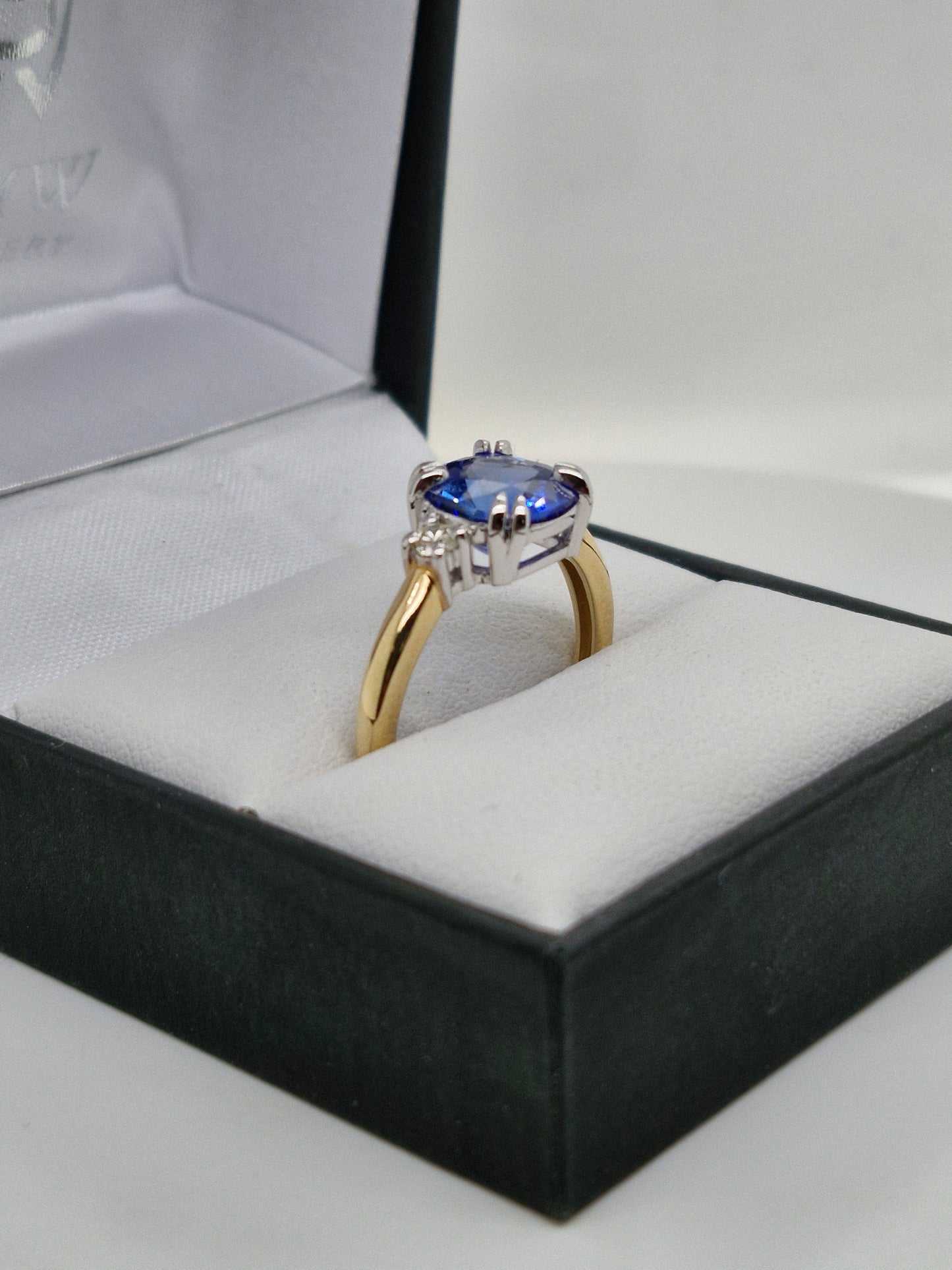 Ceylon Sapphire Ring