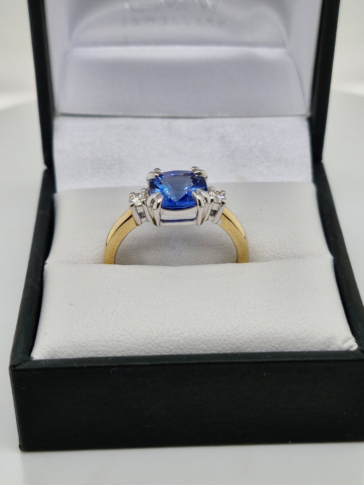 Ceylon Sapphire Ring