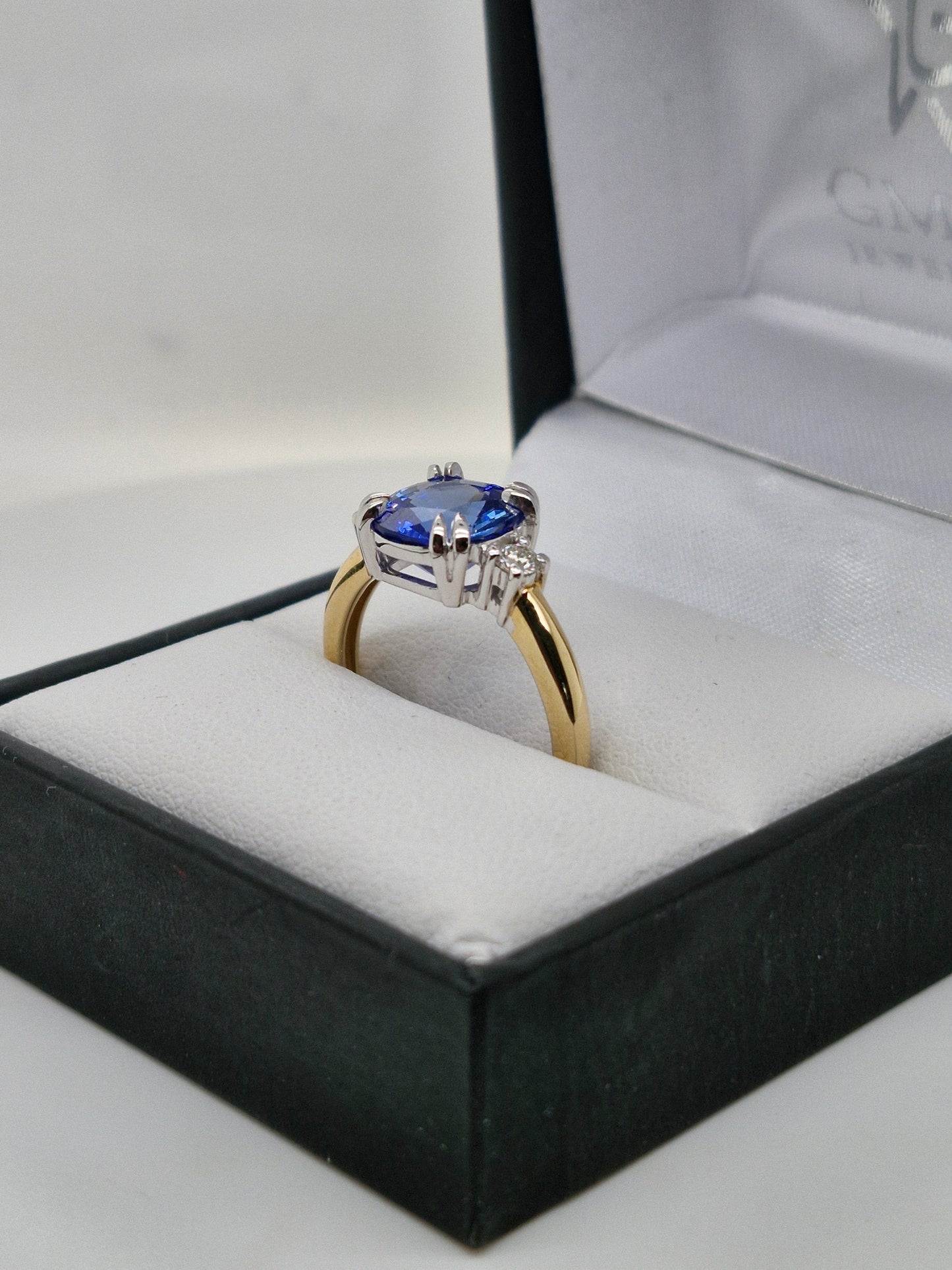 Ceylon Sapphire Ring