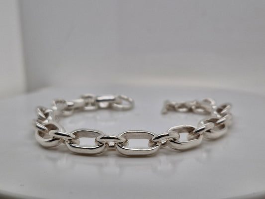 Round & Oval Link Bracelet