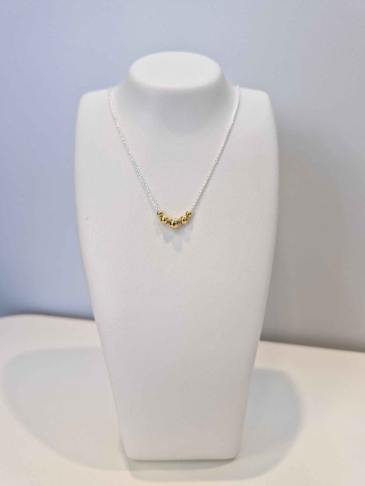 Oliva Necklace