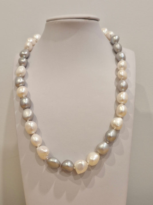 White & Grey Pearl Strand
