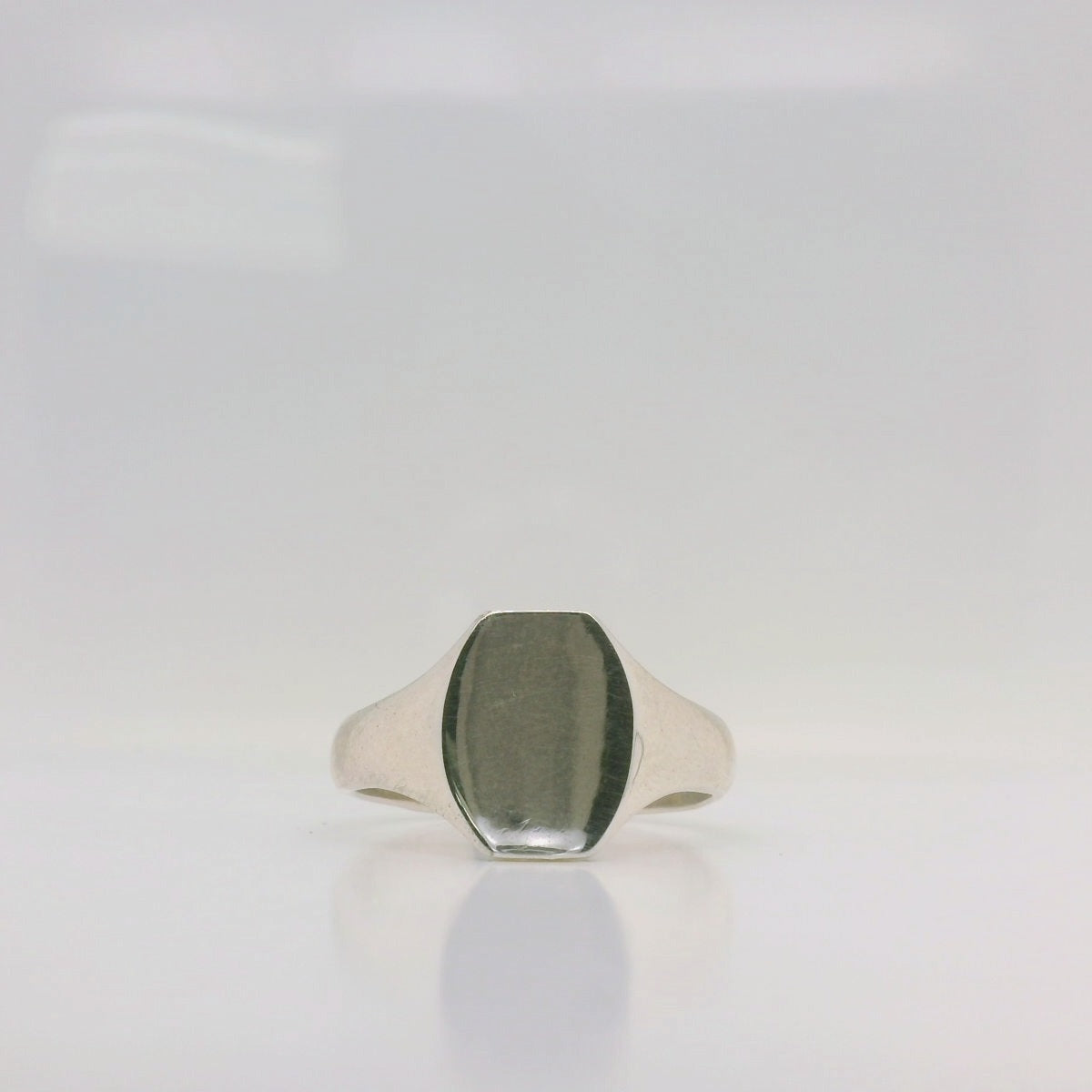 Square Oval Signet