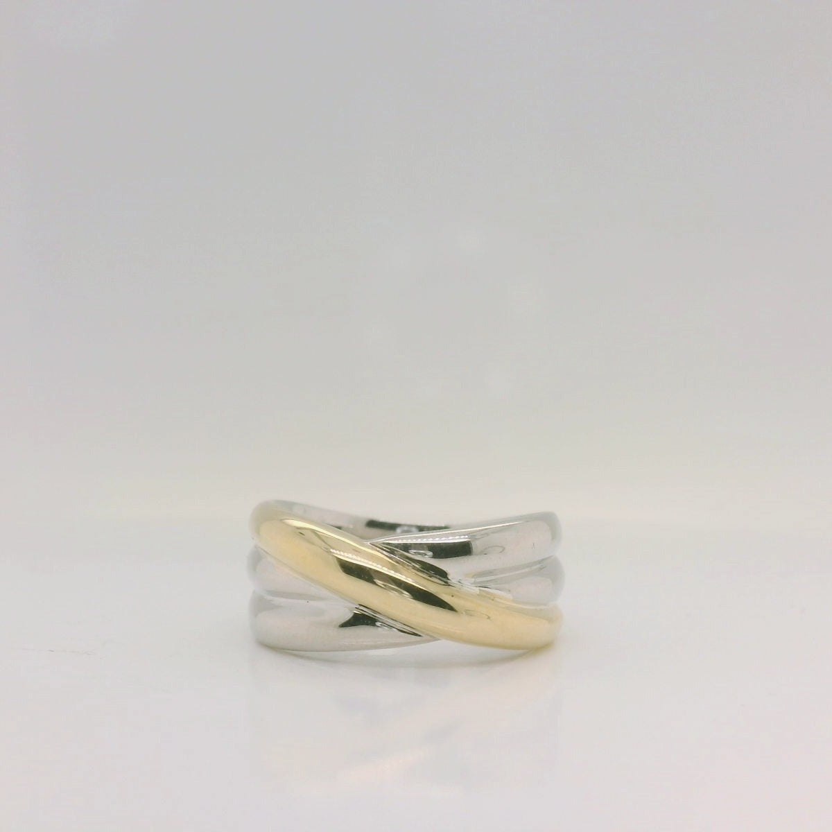 Two-Tone Triple Crossover Ring