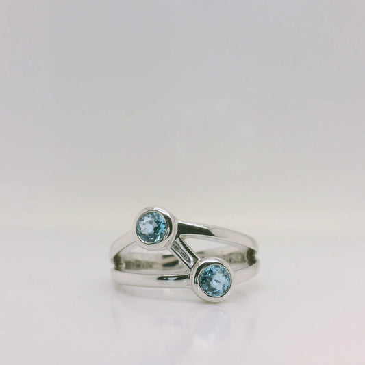 Cut-out Zig Zag Topaz Ring