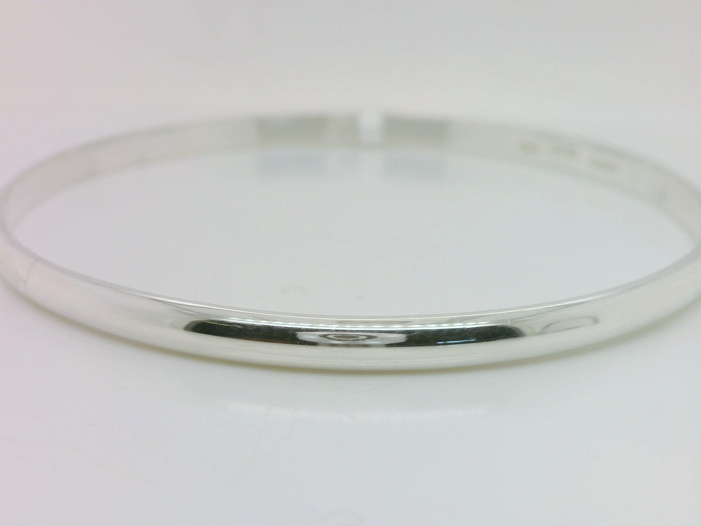 Comfort Curve Bangle
