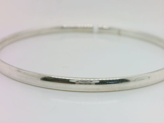 Oval Round Bangle