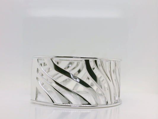 Wavey Cut-Out Cuff