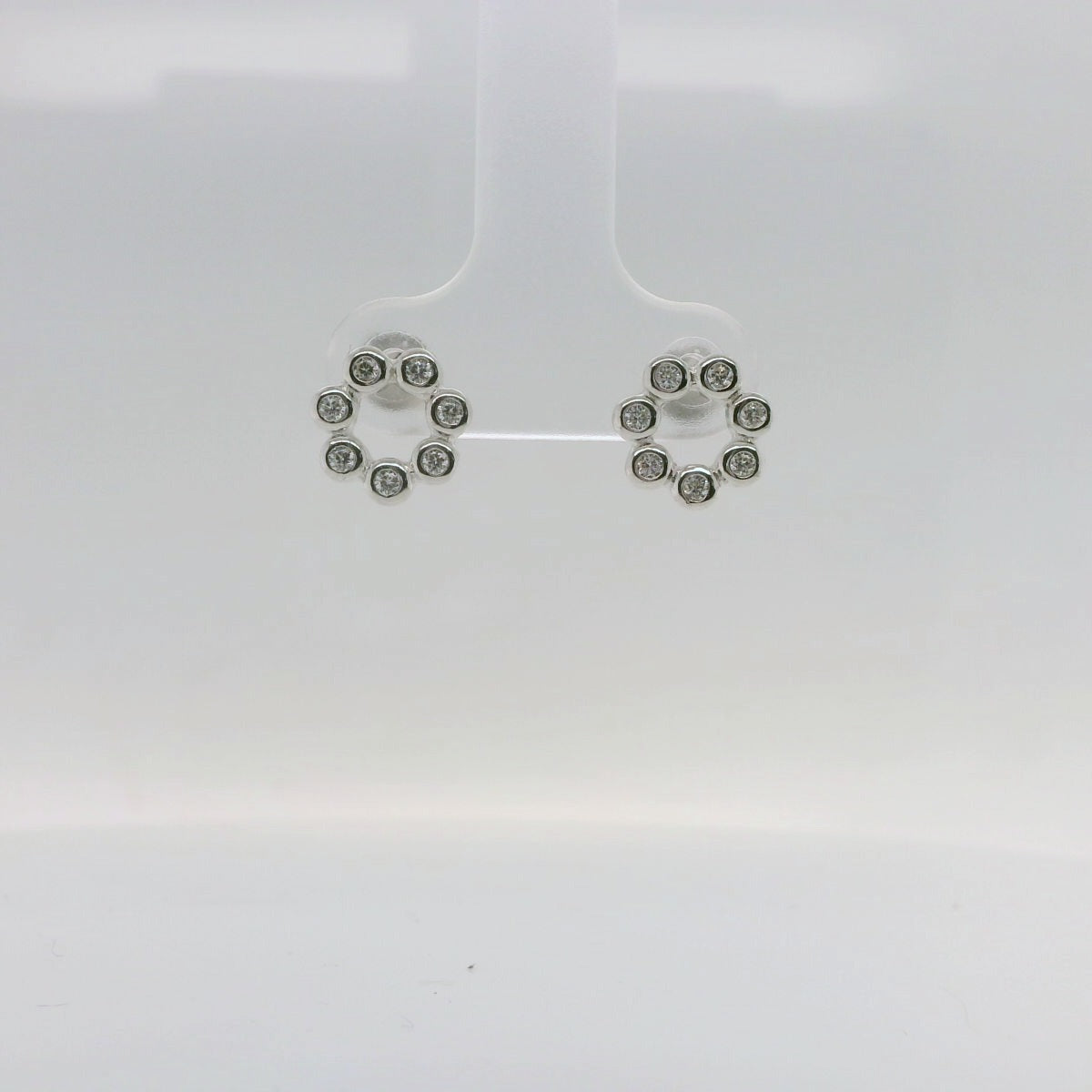 Open Circle Rub Set Studs