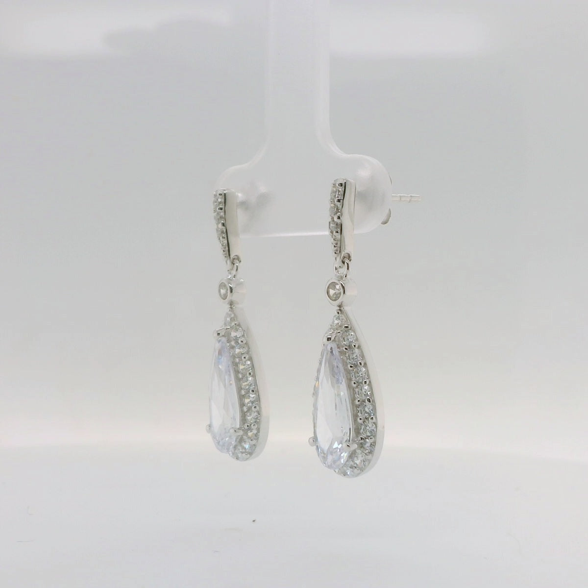Pear shaped Cluster Drops