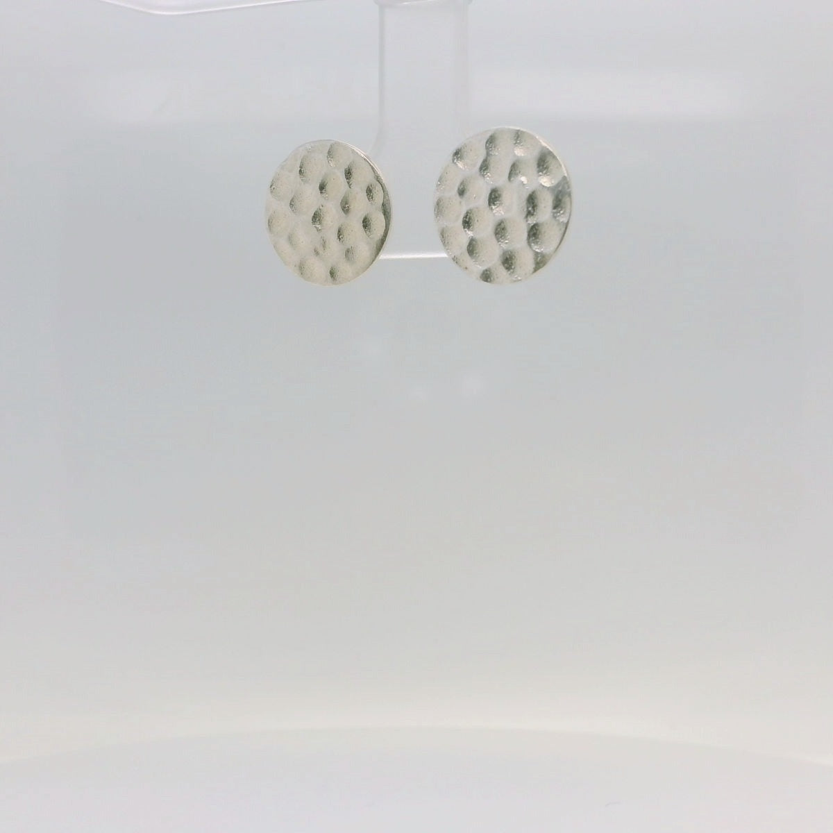 Kauri Texture Studs