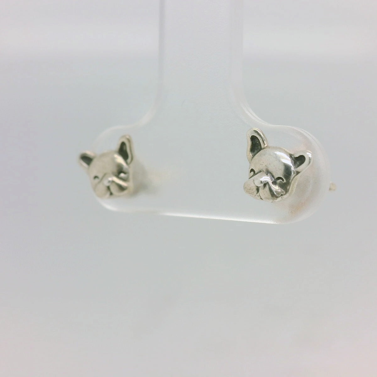 Snouzer Studs