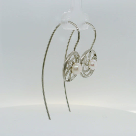 Floral Cut-Out Pearl Drops
