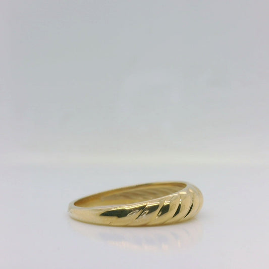 Domed Twist Ring