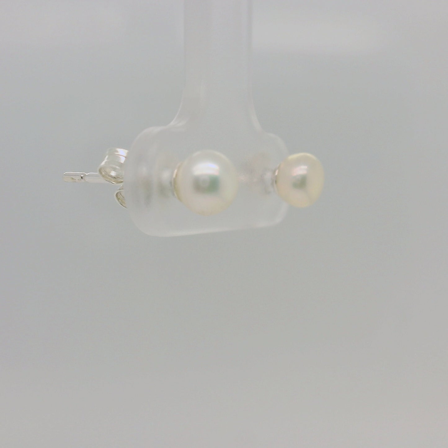 Sterling Silver Freshwater Button Pearl Stud Earrings – 4–4.5mm