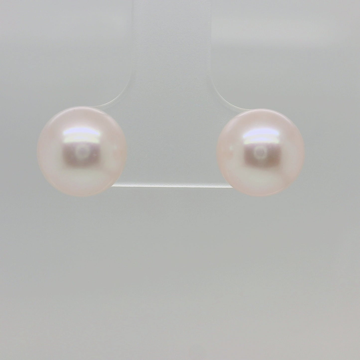 Sterling Silver Freshwater Pearl Stud Earrings – 8–8.5mm