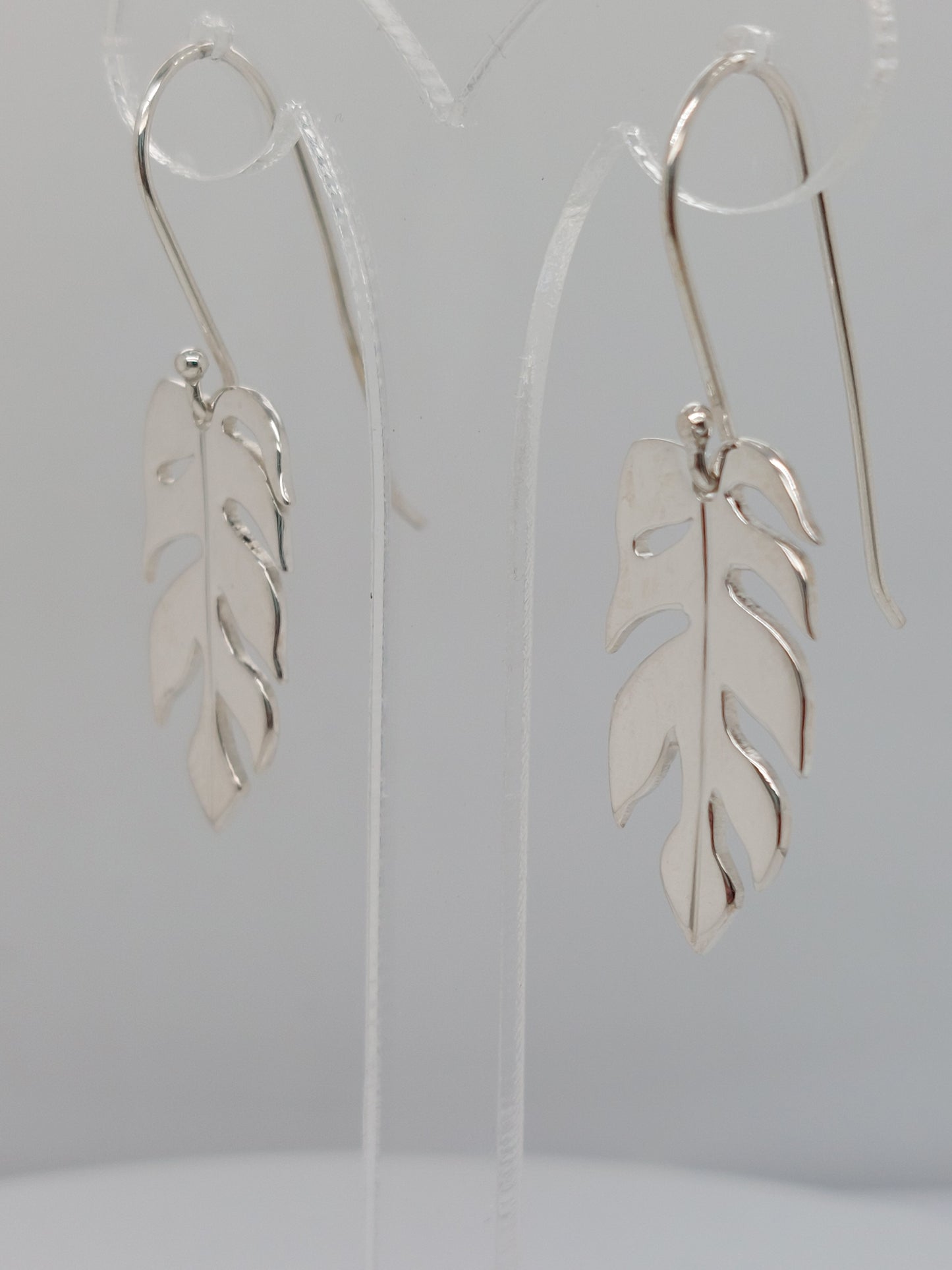 Shiny Leaf Drop Earrings