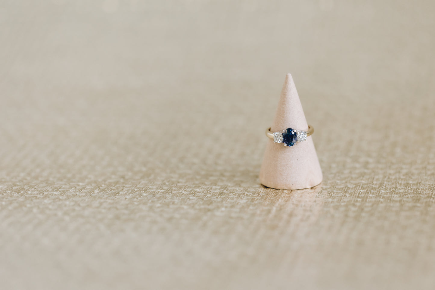 Oval sapphire & diamond ring